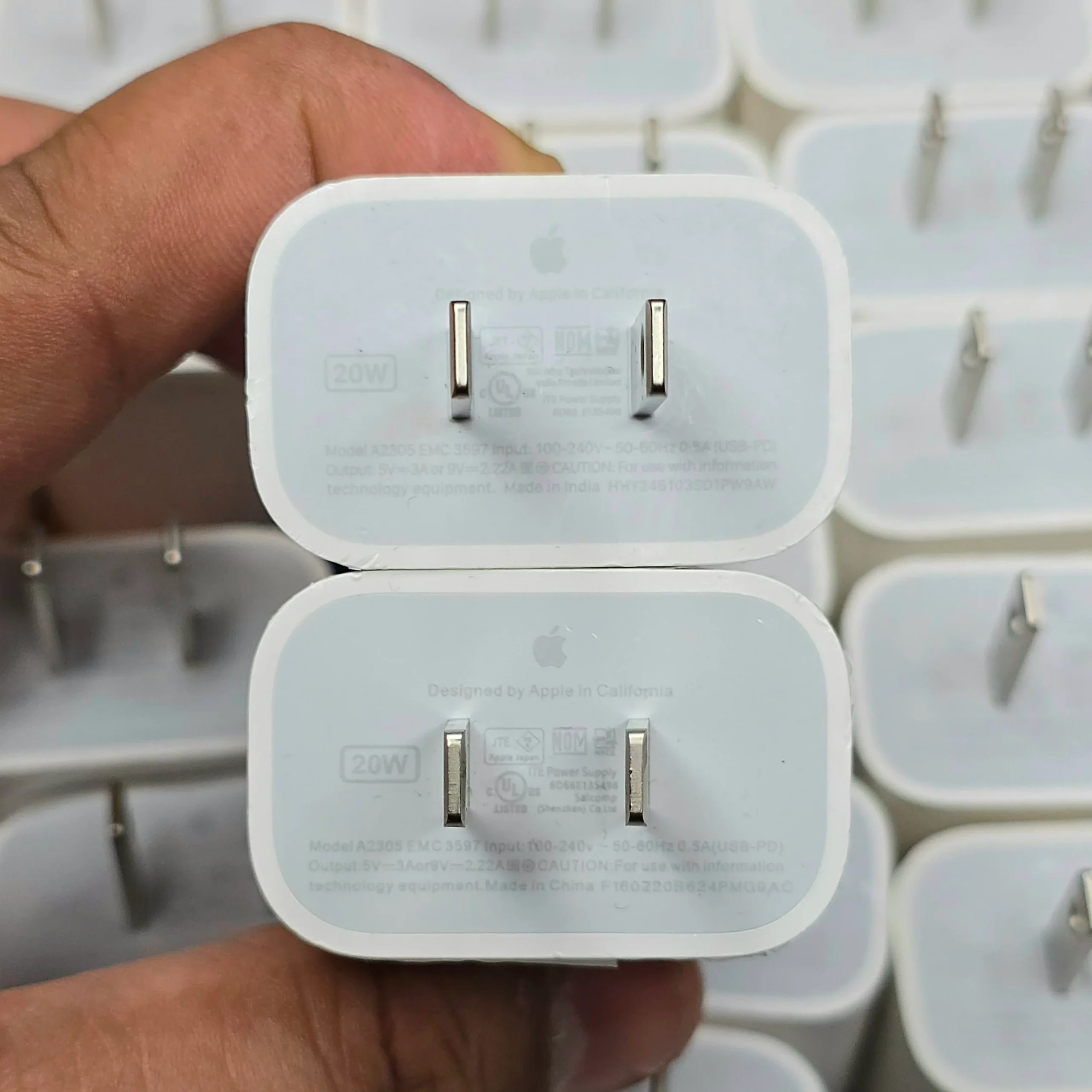 Apple 2 Pin 20W A+